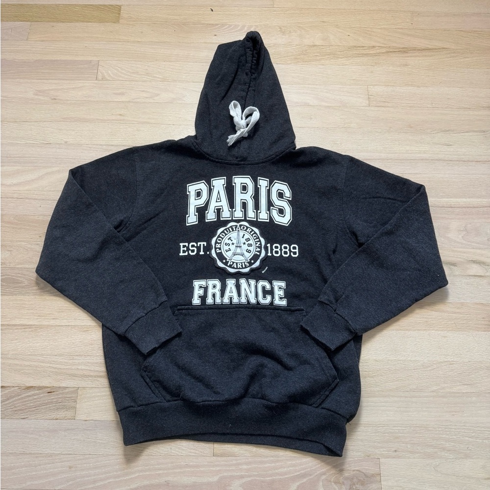 Paris France embroidered Sweatshirt women’s size small